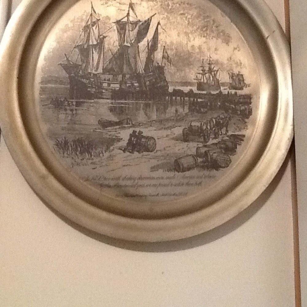 Brass Bicentennial Wall Decor Plate Commenorative for America and Tobacco